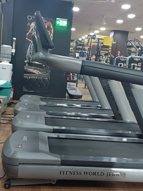 ENERGY FITNESS Gym energy conditioning and fitness space view 4